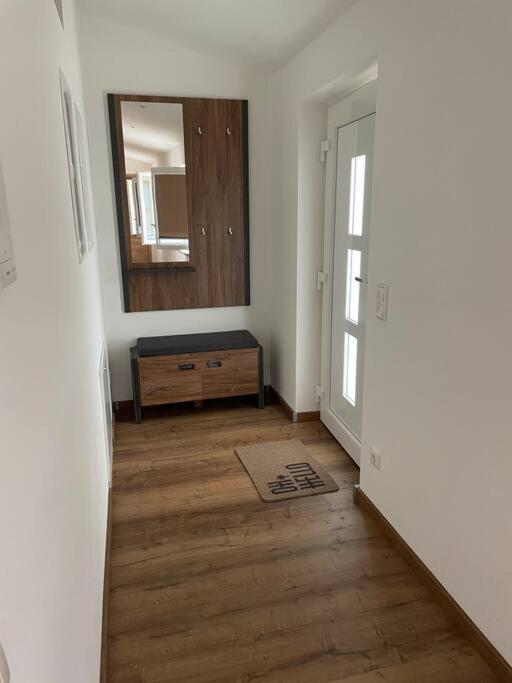 Apartment In Zentraler Lage Mit Privatparkplatz Графенвёр Экстерьер фото